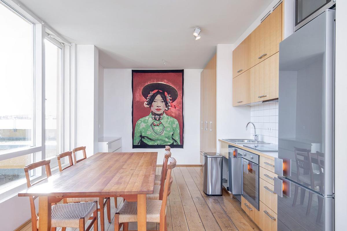 Penthouse Apartment With Panasonic Mountain View Reykjavík Exterior photo